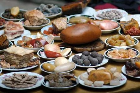 什么是石头宴啊