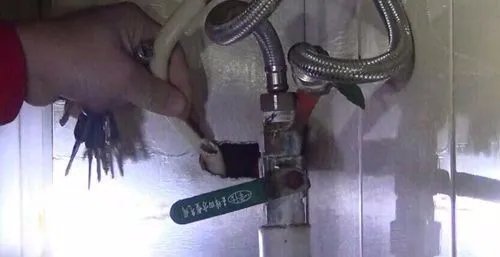 如何判断天然气泄漏及应急处理