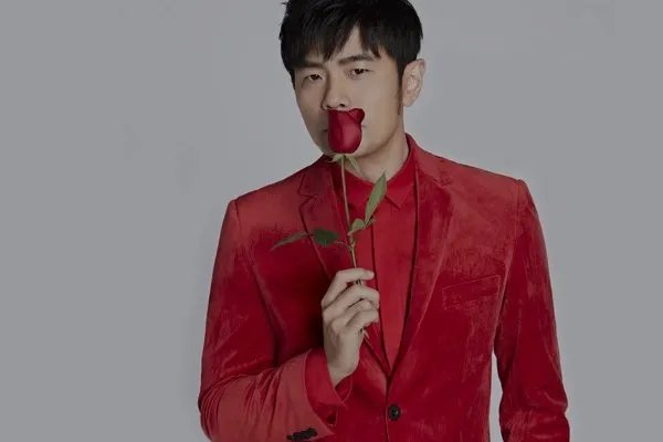 求一个周杰伦晴天的双手钢琴简谱。在线等。