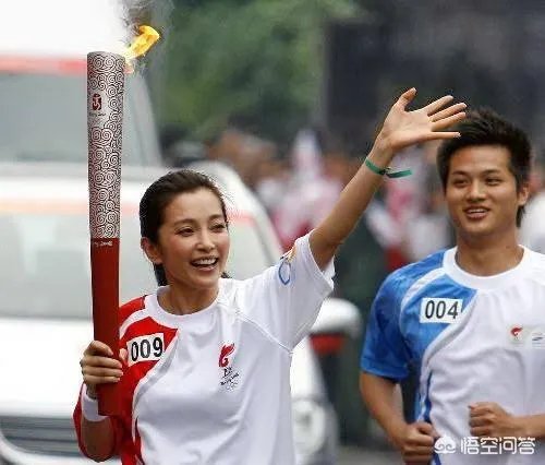 昔日上海女排“五连冠”成员，中国女排主力二传诸韵颖近况如何？
