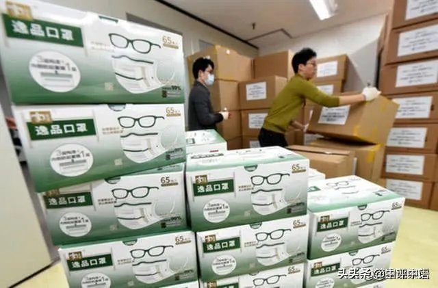 美国疫情如此严重，为何好像没有国家援助呢？