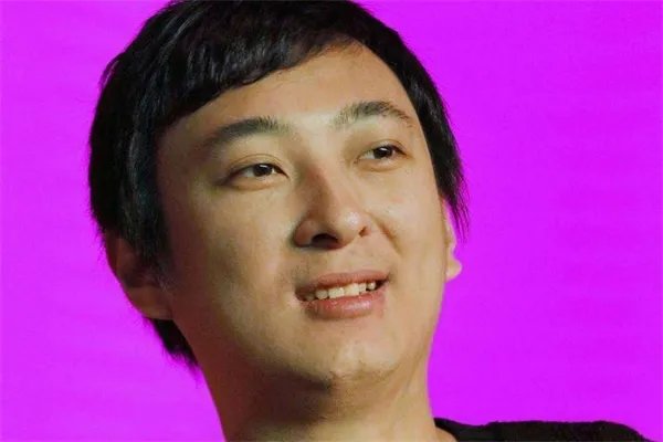 王思聪再次吃瓜鞠婧祎，难道真的是因为表白被拒耿耿于怀？