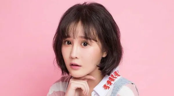 赵本山女儿球球直播征婚，为生娃不看钱，亲妈说房车彩礼全倒贴，你怎么看