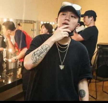 为什么李小璐选择PG One？