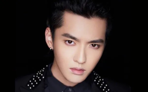 吴亦凡恋情完整梳理分析，女友鹿依luna动机不纯，想借此上位？