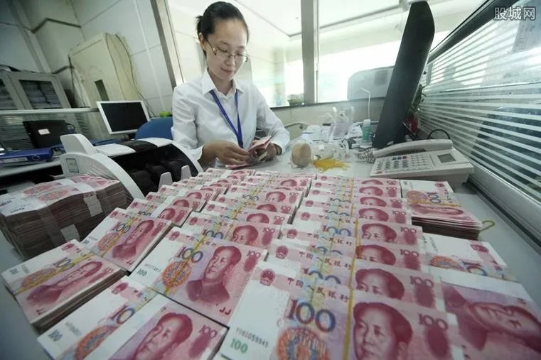 个人存取款超10万需登记 具体怎么操作