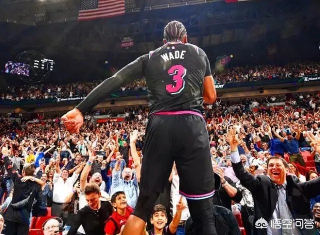 勇士和热火比赛中，韦德投出绝杀球之后，杜兰特还特意让出落脚空间，你怎么看？