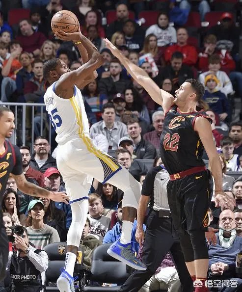 勇士129-105骑士，库里42+7+9，命中9记三分球，如何评价这场比赛？