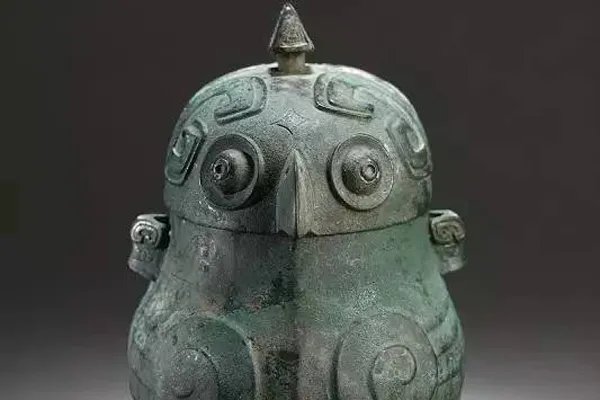 “鸮卣”是什么东西，“鸮卣”是什么朝代的文物？