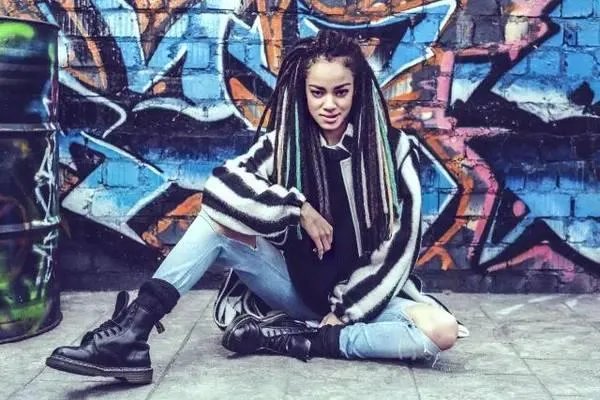 易烊千玺脏辫造型抢眼，脏辫应该怎么编？