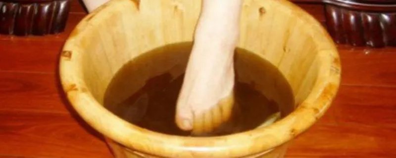 足光粉泡脚泡多长时间