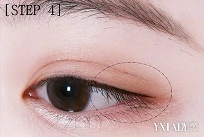 郑爽白袜制服清新清淡学生妆超显嫩