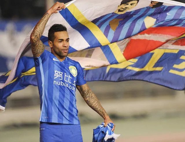 卡尔德克即将完成归化，特谢拉却不断抬高价格，他后悔了吗？