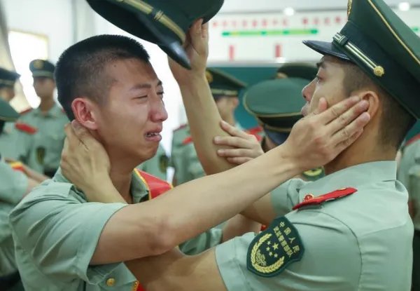 战友聚会通知了,没有参加聚会的这些人是什么心态呢?