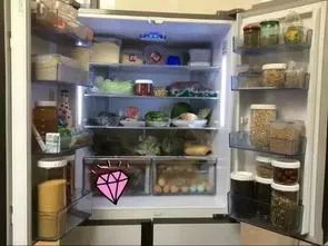 成都女子疫情期囤冰箱，3套房内11台，你能否理解其举动？