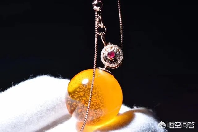 琥珀和蜜蜡真正的区别是什么?