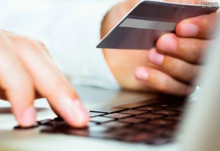 2017环球黑卡能拒收吗 环球黑卡拥有哪些特权？