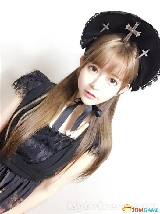 韩国清纯女孩爆红网络 网友感叹韩国医生医术精湛