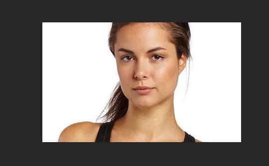 PS里怎么给人物美白皮肤？