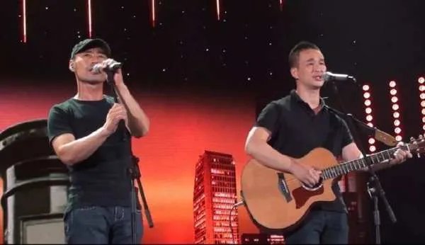 汪峰为什么不让旭日阳刚唱《春天里》?拜托了各位 谢谢