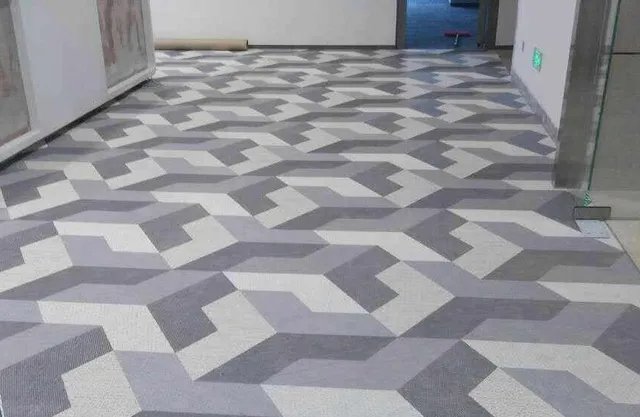 地板胶多少钱一平方 地板胶对人体有害吗