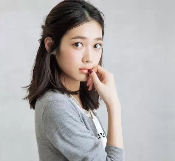 头发半长不短怎么办