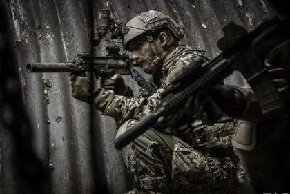 三角洲部队和同门师弟海豹六队相比 谁才是美国特种部队的首把交椅