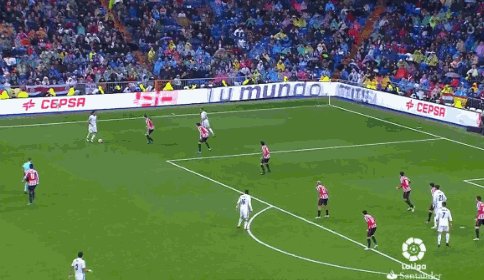 c罗队友进球为啥举手