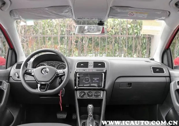 polo和高尔夫什么区别？新手买高尔夫还是polo