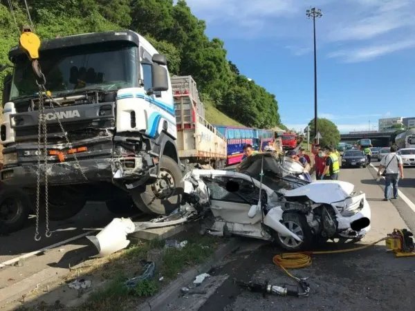 陕西5名扶贫干部遇