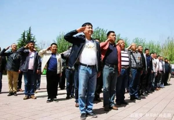 战友聚会通知了,没有参加聚会的这些人是什么心态呢?