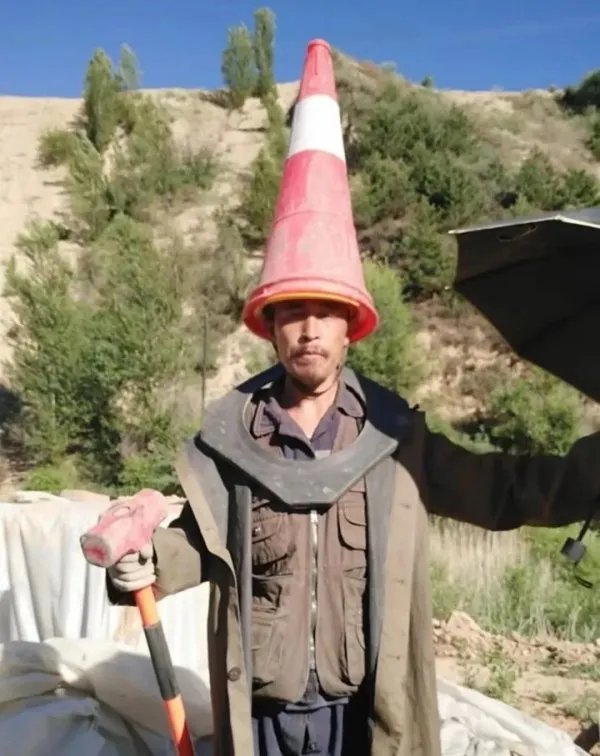 你觉得农民工李小刚与海霞的诗词朗诵怎么样,你给打几分?