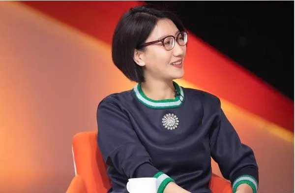 戳穿杨幂轧戏、怼万茜假佛系，她怎么还好好的？