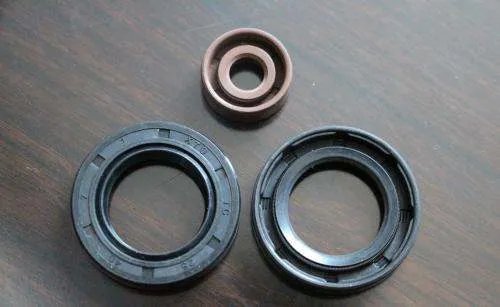 无骨架油封和普通油封的区别？