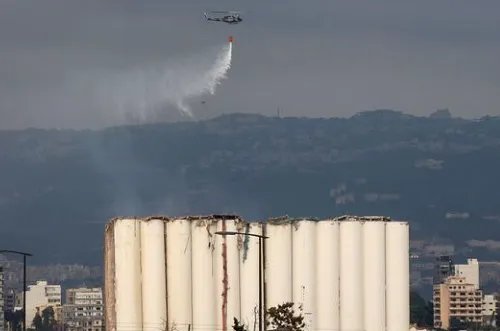 突发!黎巴嫩贝鲁特港大爆炸遗存谷仓部分坍塌,什么原因导致的?