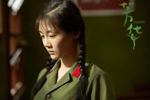 郑恺苗苗挽手现身医院,究竟为什么会选择私立妇产医院?