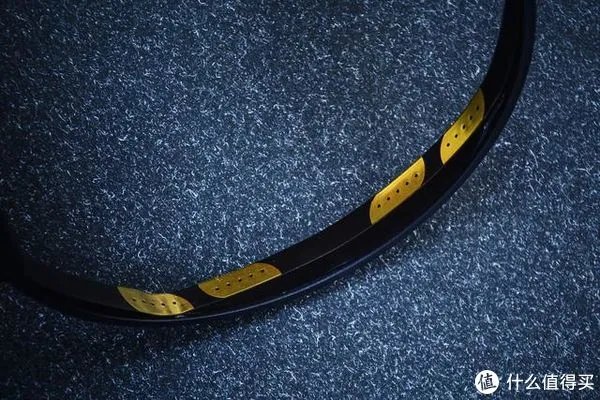 靠意念飞行到底有多玄乎？亲身体验UDrone意念无人机