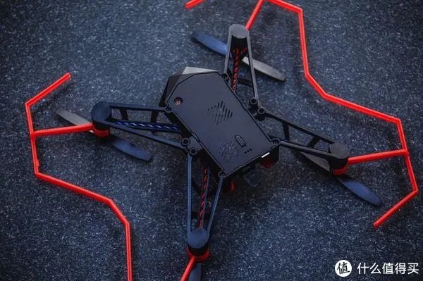 靠意念飞行到底有多玄乎？亲身体验UDrone意念无人机