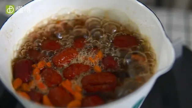 红枣枸杞茶的做法