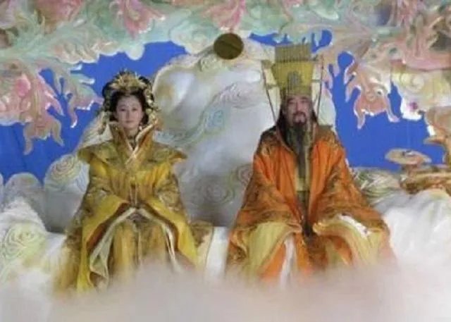 王母娘娘是玉帝的老婆还是母亲呢？