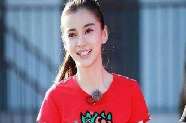 杨颖是变成国内一线女星的？