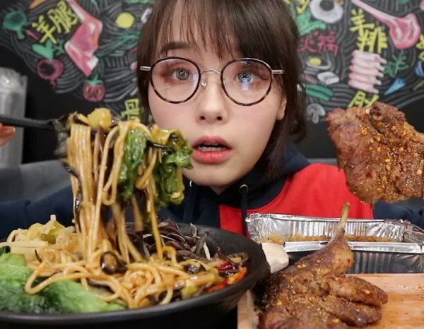 央视批大胃王吃播，具体是什么情况？