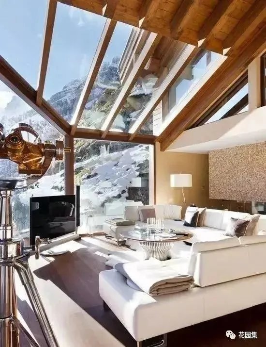 花园里有一间阳光房,美了这个灿烂的季节