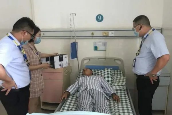 90后快递员为护小女孩挺身挡刀，是什么促使他有勇气挺身而出的?