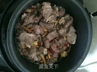 羊肉煲