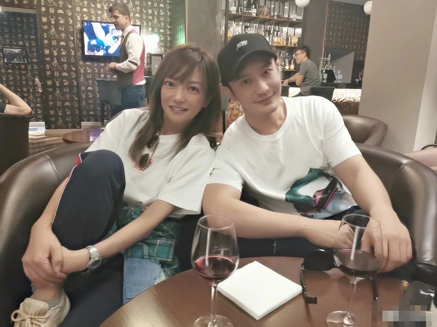 黄晓明追赵薇被拒绝，面对拒绝该如何强大自己的内心？