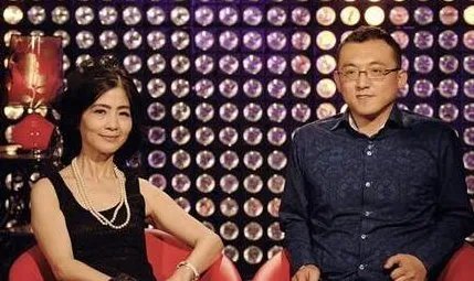 《非诚勿扰》中51岁阿姨和34岁小伙牵手成功，如今现状如何？