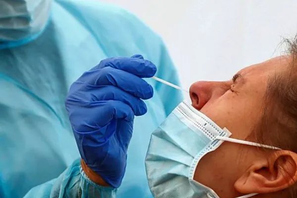 新冠病毒出现了新变种XE，国内出现了吗？加强针还有用吗？