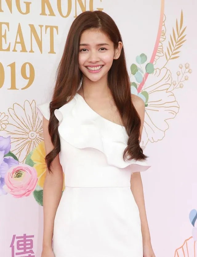 2019港姐选美第二轮面试照曝光,你关注了哪些选手?