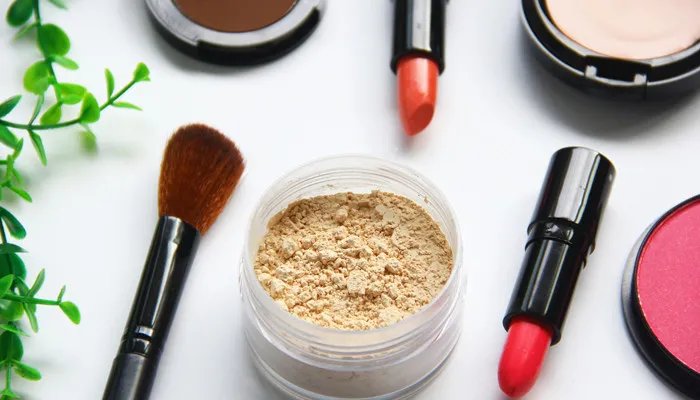 露华浓是哪个国家的品牌 露华浓是哪个旗下品牌